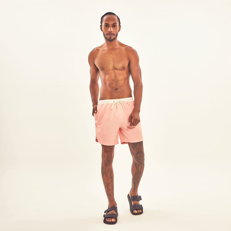 Model Front: Uv Line Bermuda-Shorts Shorts Boxer Rose Upf50+