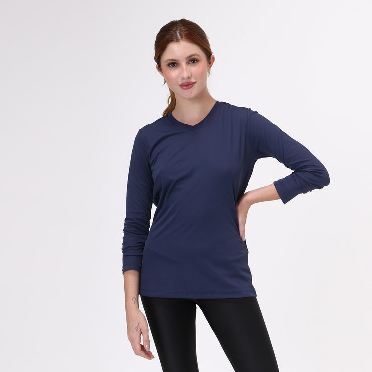 Model Front: Uv Line Fitness-Top Sport Fit Fem Ml Marinho Upf50+
