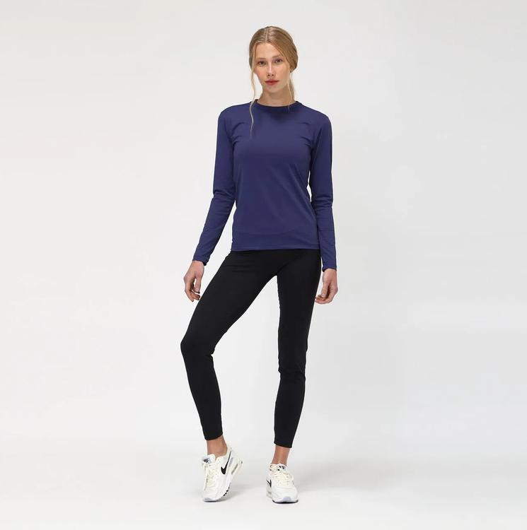 Model Front: Uv Line Rashguard Uvpro Br Ml Marinho Fem