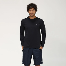 Ladda in bilden i gallerivisningen, Model Front: Uv Line Rashguard Uvpro Br Ml Preto Msc
